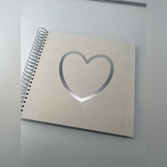 ORDNING & REDA LOVE
Love scrapbook, white insert, 33 x 32 cm - Picture 1 of 9